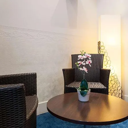 ホテル The Originals City, Notre Dame, 3*