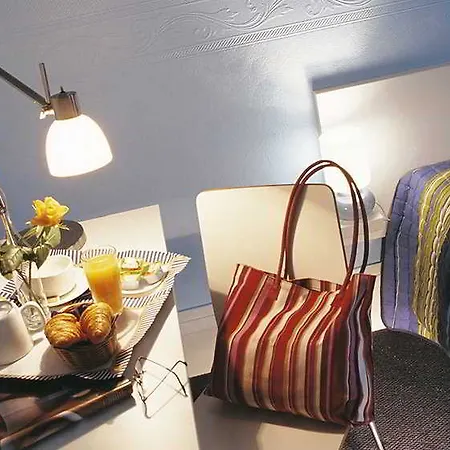 ホテル The Originals City, Notre Dame, 3*