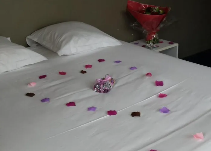 Hotel The Originals City, Notre Dame, Rouen