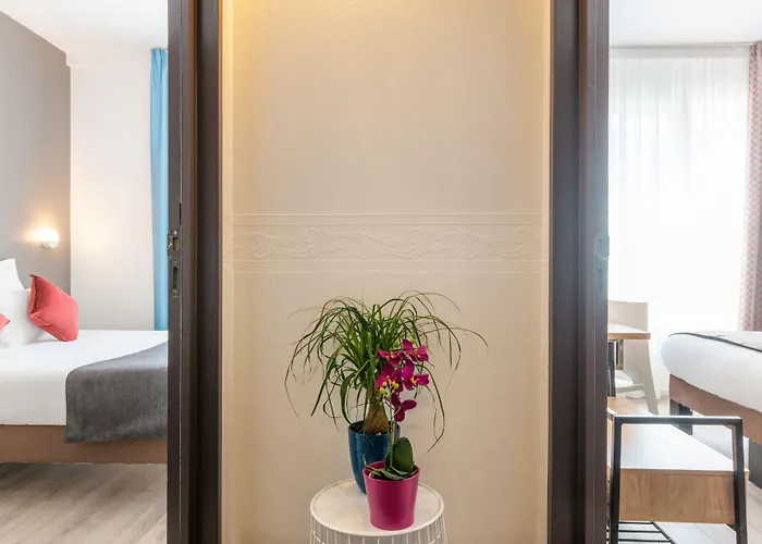 Hotel The Originals City, Notre Dame, 3*